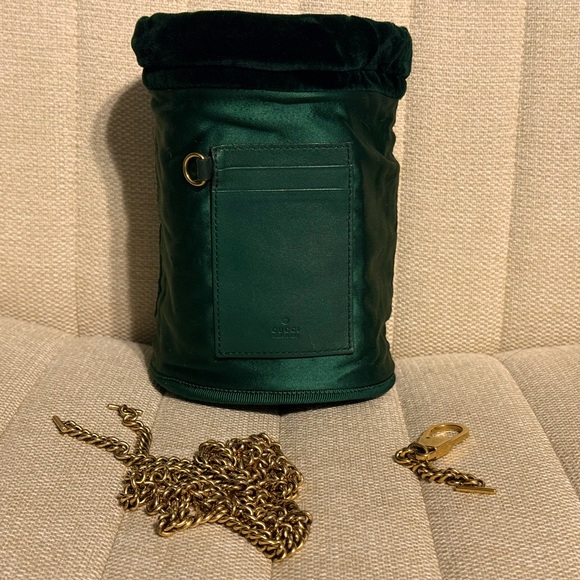 Velvet Gucci Marmont Bucket Bag - Picture 2 of 10